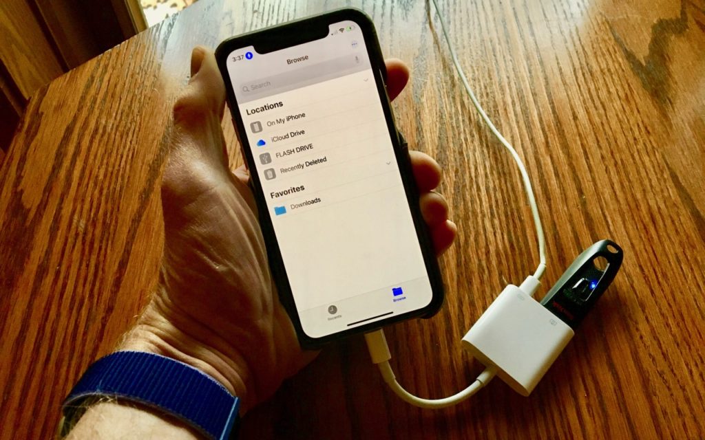 You Can Now Access Flash Drives On An IPhone Or IPad Here s How 